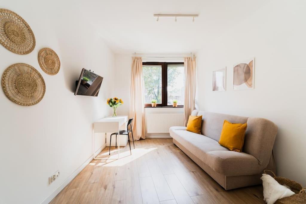 City Center - 3 Rooms - New Building - Private Parking Place - Garage Вроцлав Екстериор снимка