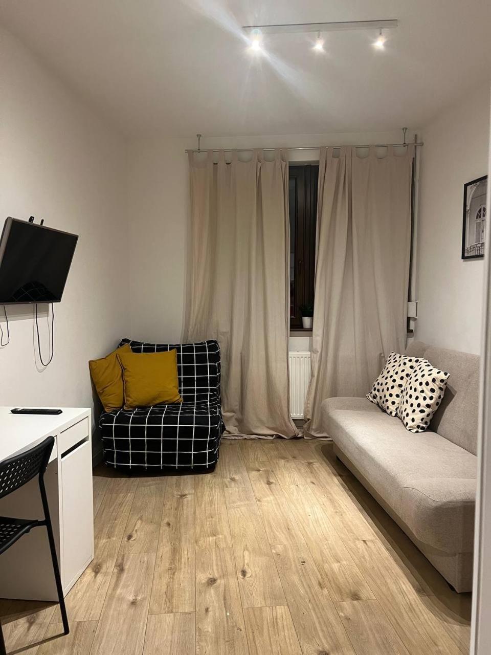 City Center - 3 Rooms - New Building - Private Parking Place - Garage Вроцлав Екстериор снимка